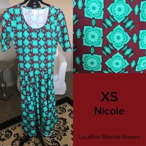 LuLaRoe Nicole Dress